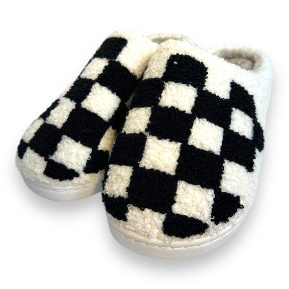 MIA Shoes - MIA Slippers Checkered Black White Women’s Size 9 Slip On Like New Soft Cozy